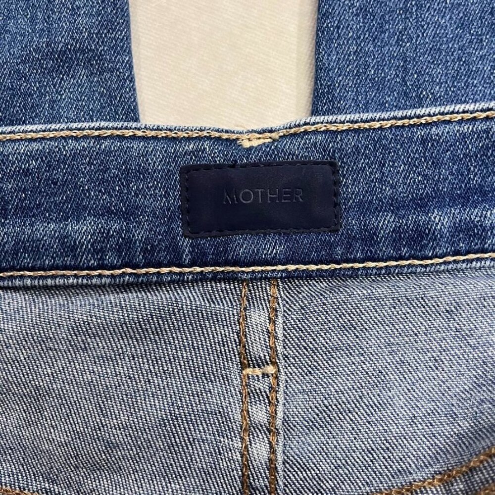 NEW MOTHER The Hustler Ankle Fray Jeans “No Promises” Blue Wash Size 26 - Picture 8 of 14